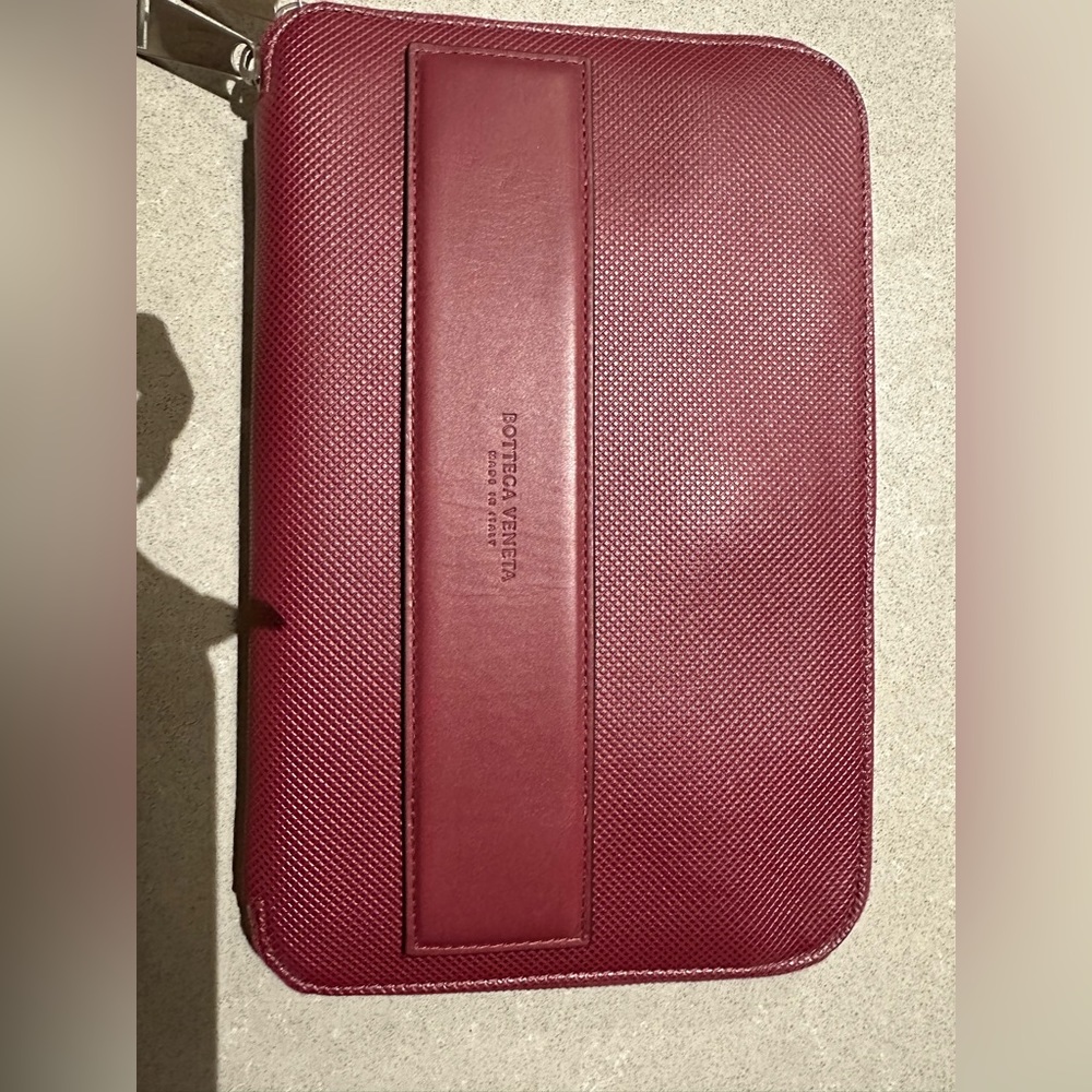 Bottega Clutch